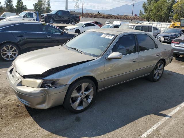 1999 Toyota Camry Le للبيع في Rancho Cucamonga، CA - Front End