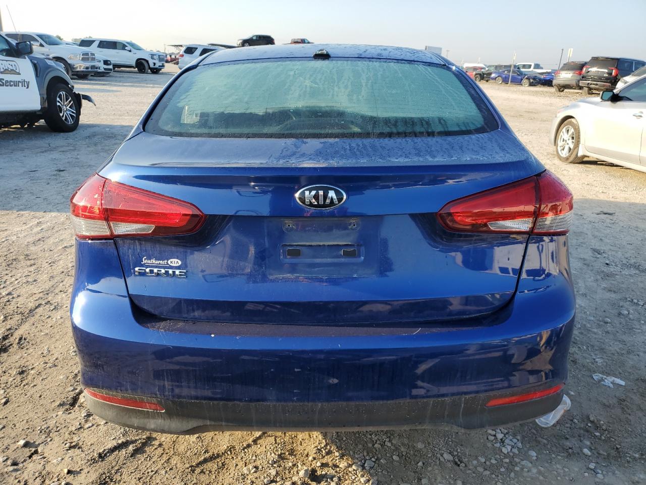 2017 Kia Forte Lx VIN: 3KPFK4A77HE156546 Lot: 70455944