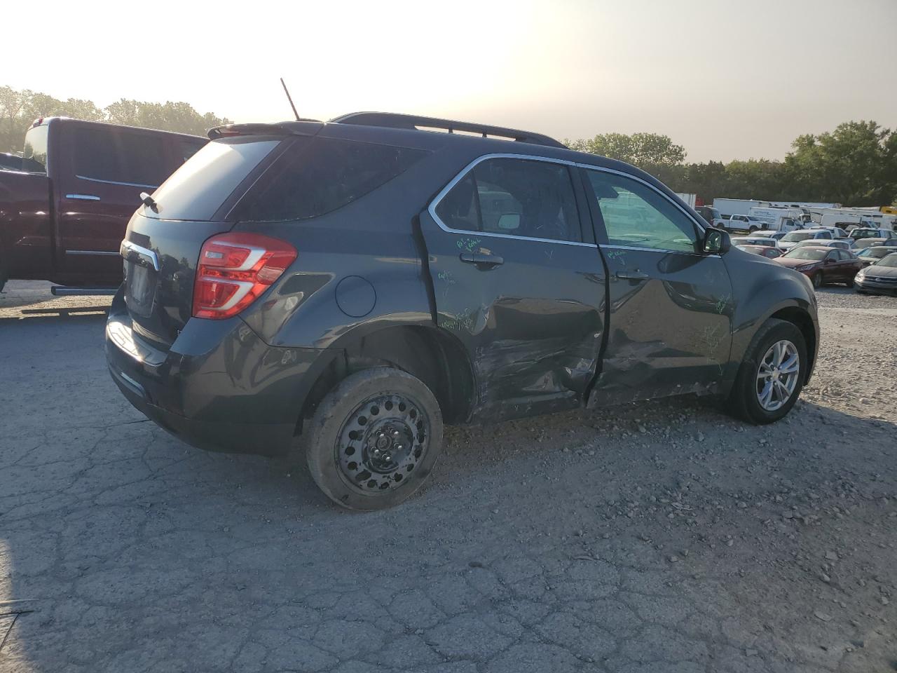 2017 Chevrolet Equinox - Image 3