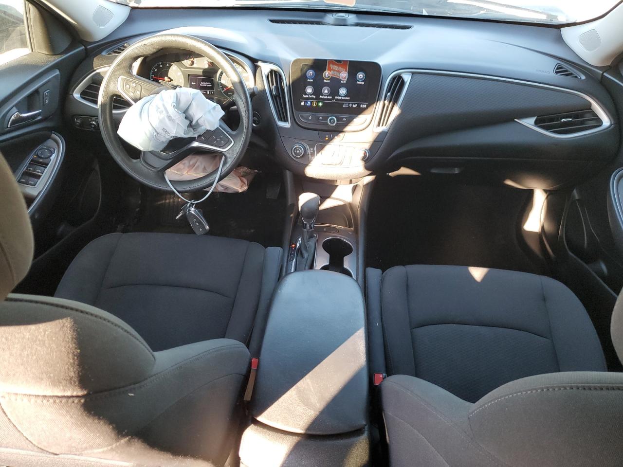 2022 Chevrolet Malibu - Image 8