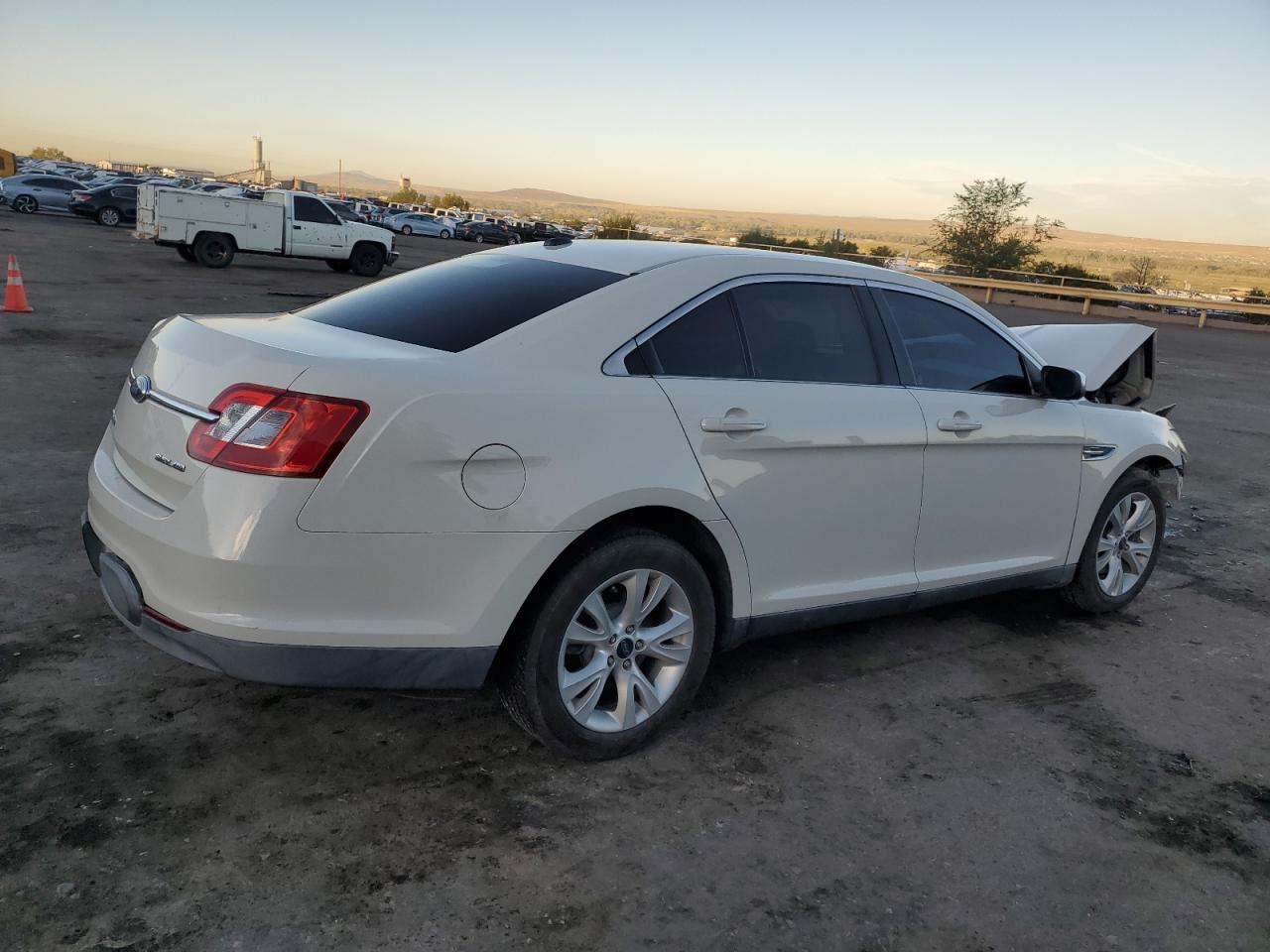 2011 Ford Taurus Sel VIN: 1FAHP2HW0BG182351 Lot: 72076984