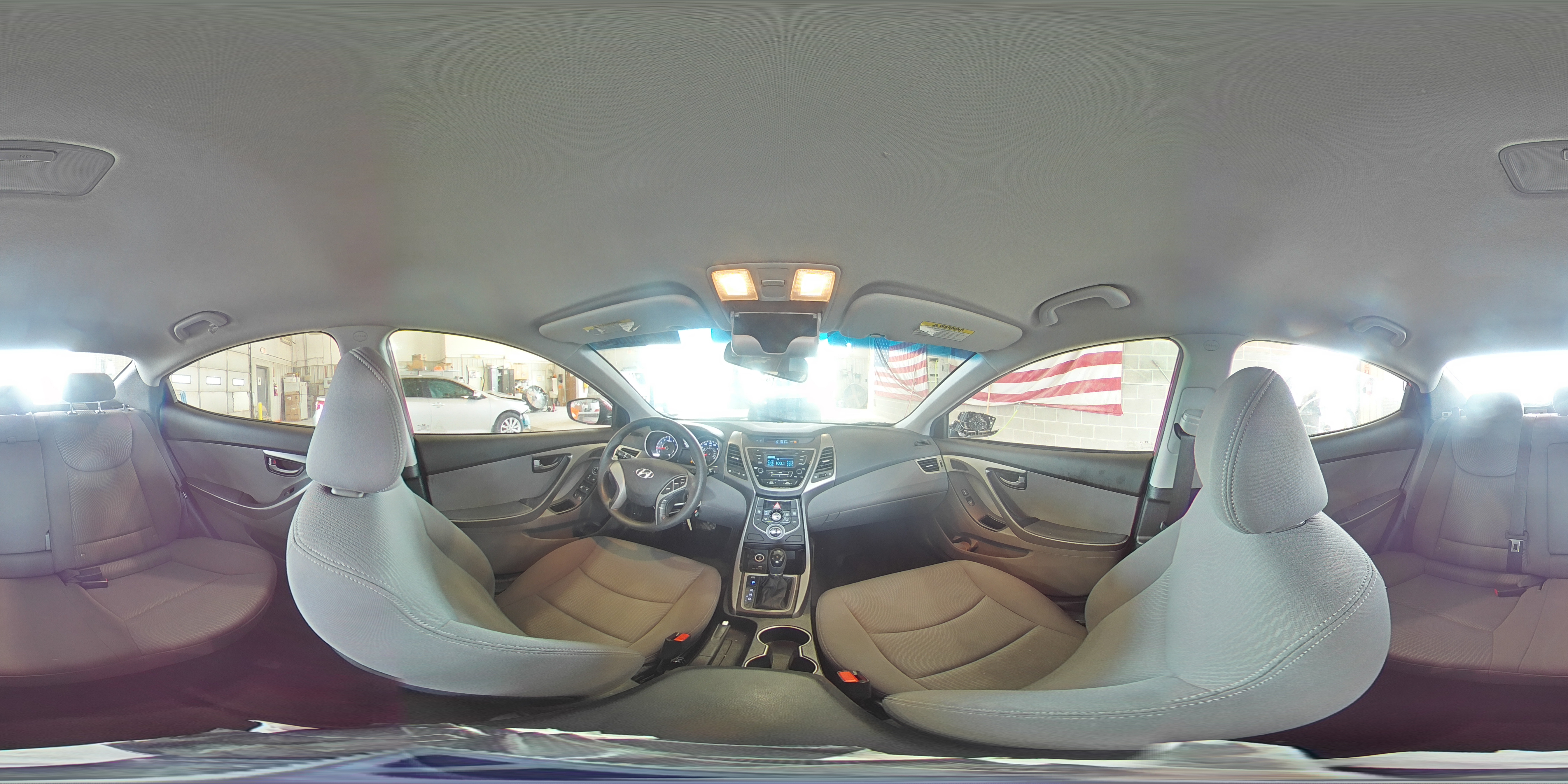 2016 Hyundai Elantra - Image 12