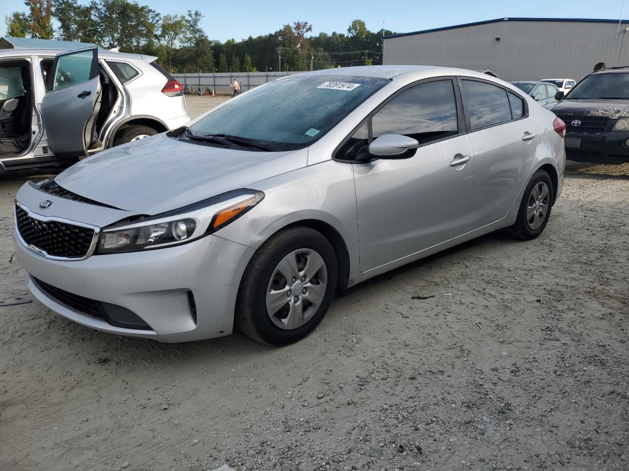 2017 Kia Forte - Image 1