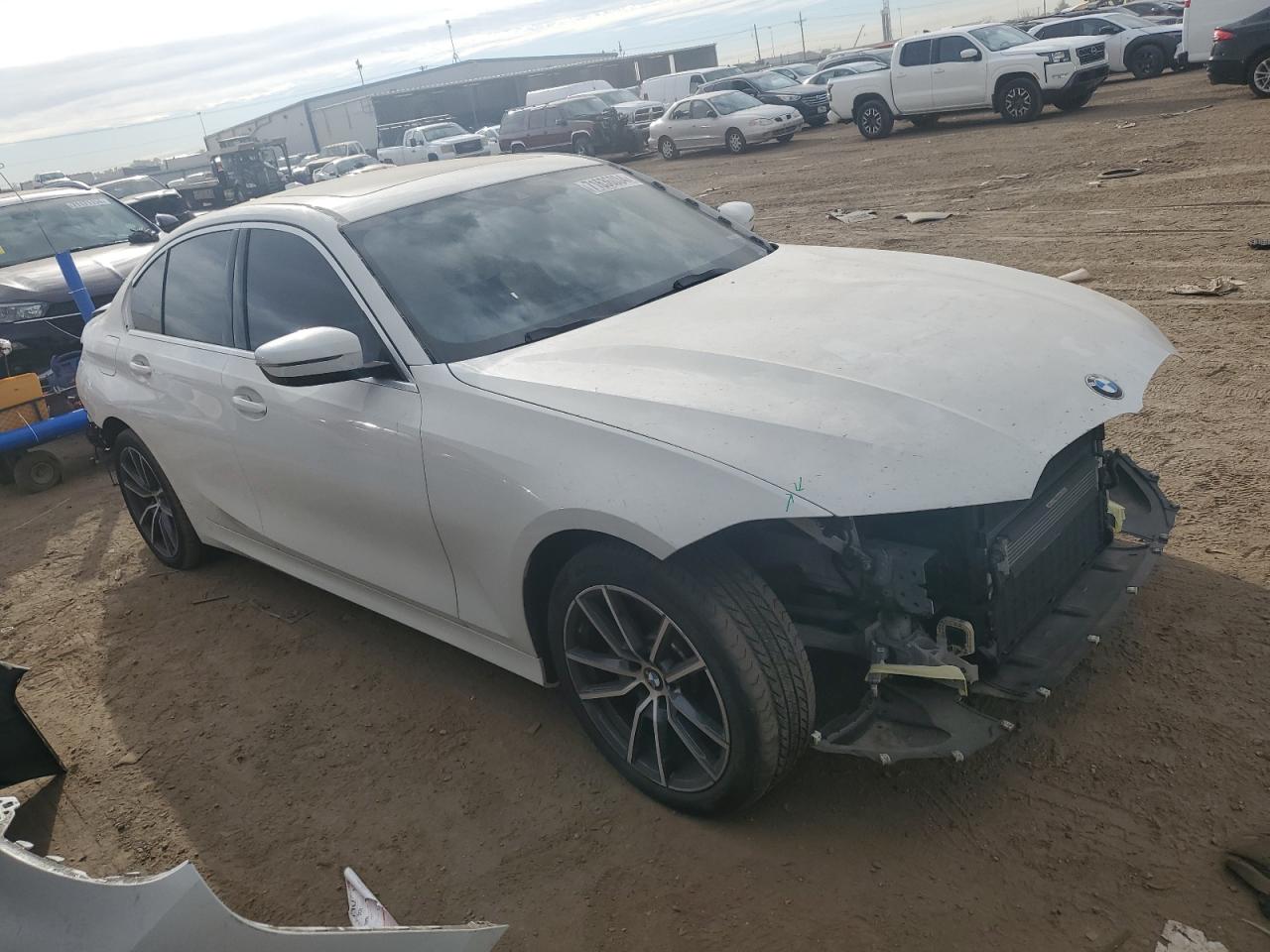 VIN 3MW5R7J52K8B03506 2019 BMW 3 SERIES no.4