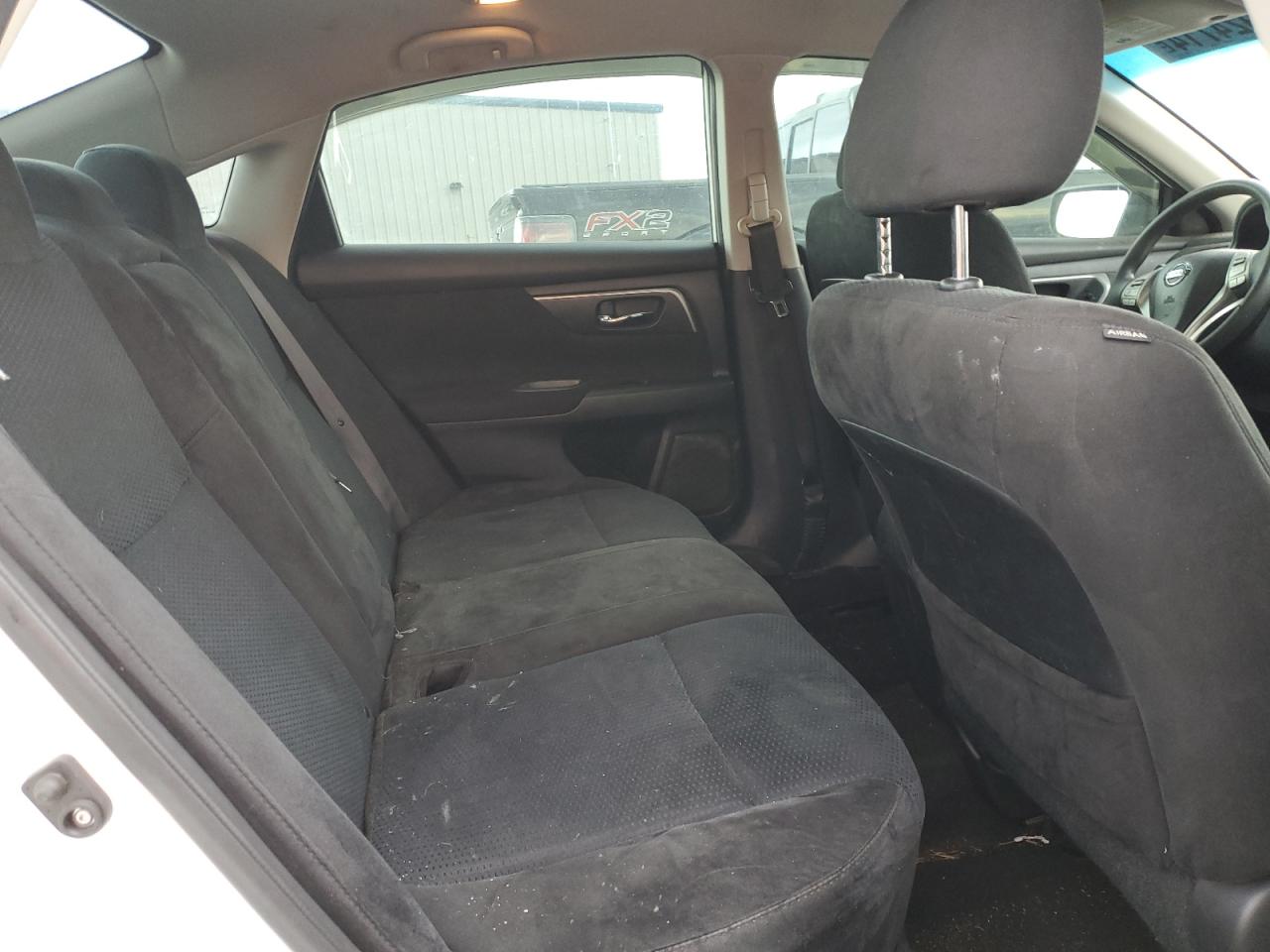 2015 Nissan Altima - Image 10