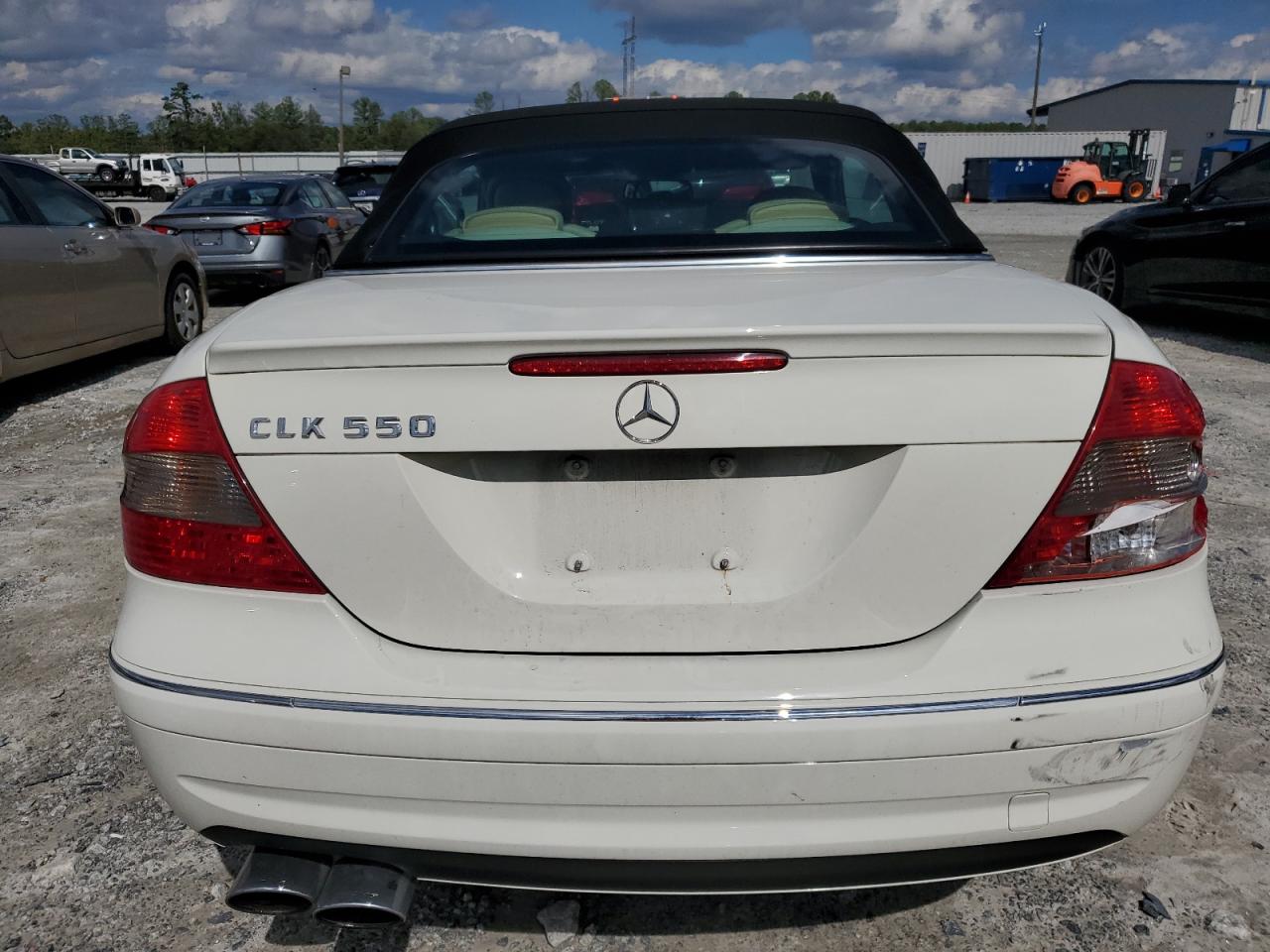 WDBTK72F78T089317 2008 Mercedes-Benz Clk 550