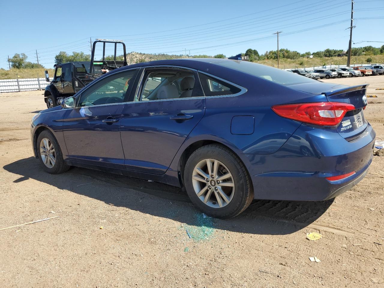 5NPE24AF9GH277916 2016 HYUNDAI SONATA - Image 2