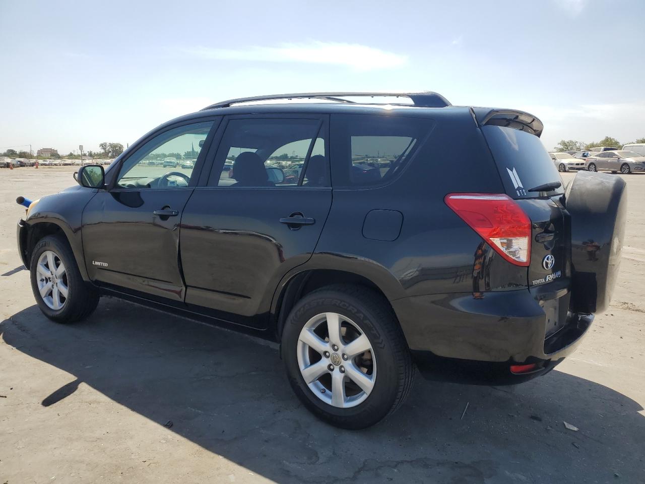 2007 Toyota RAV 4 - Image 2