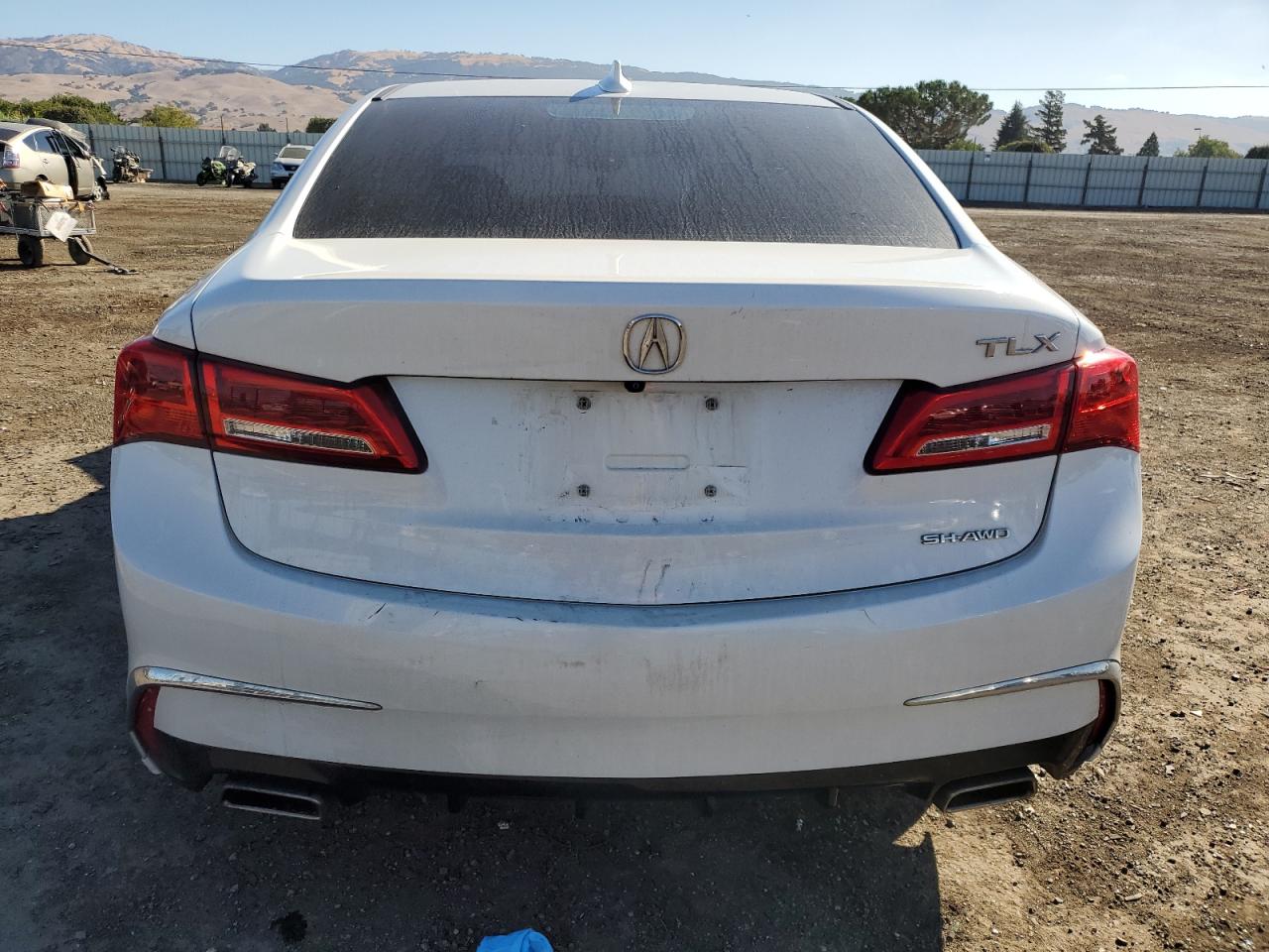 2018 Acura Tlx VIN: 19UUB3F33JA002904 Lot: 71422514