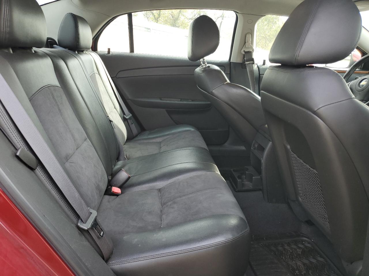 1G1ZD5E11BF264475 2011 Chevrolet Malibu 2Lt