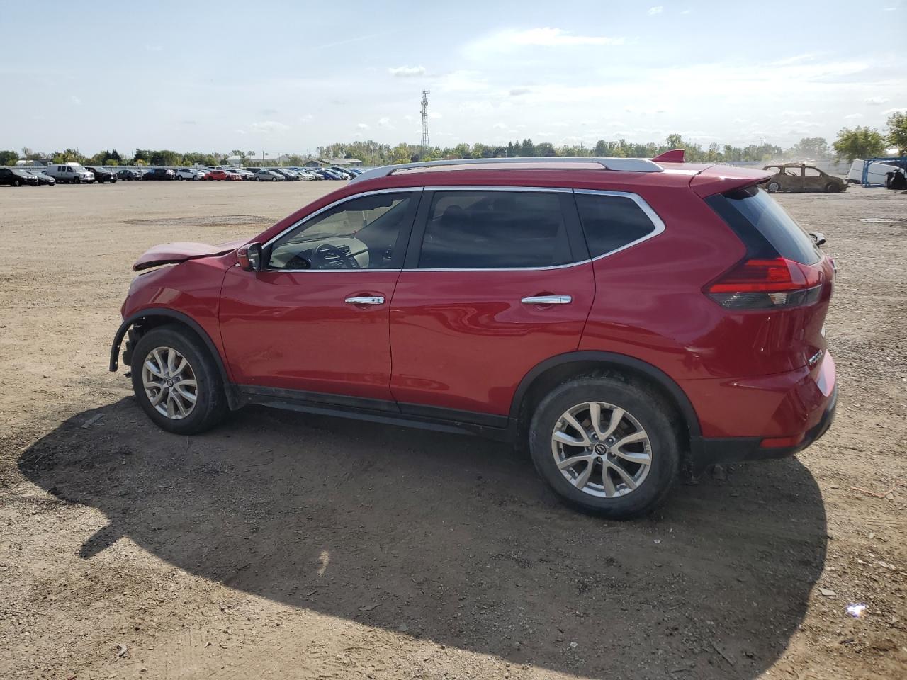 5N1AT2MT7HC854050 2017 NISSAN ROGUE - Image 2