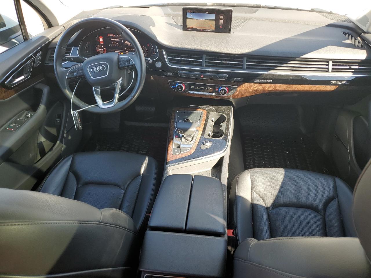 WA1VAAF70JD041083 2018 Audi Q7 Prestige