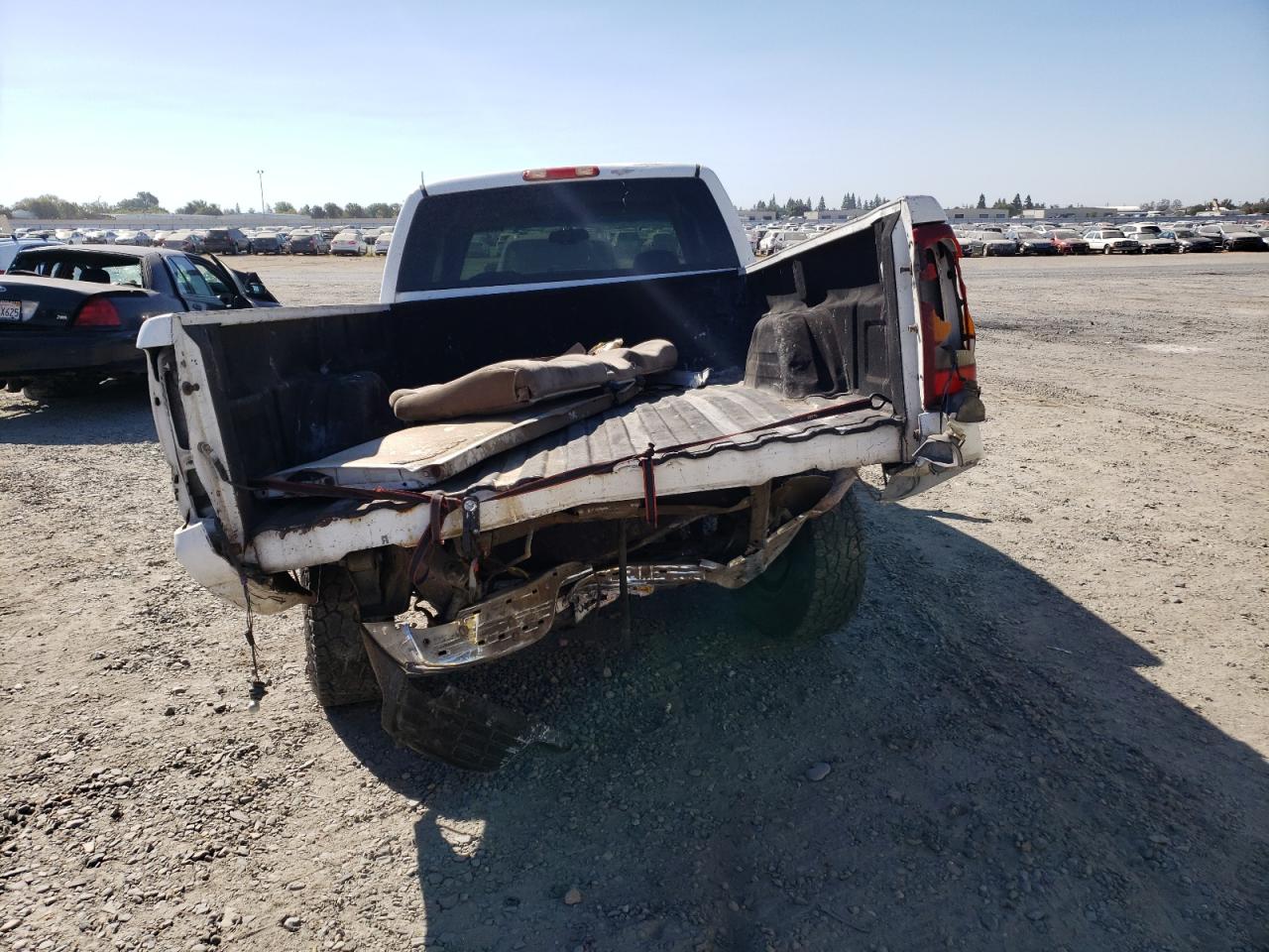 2003 GMC Sierra - Image 6