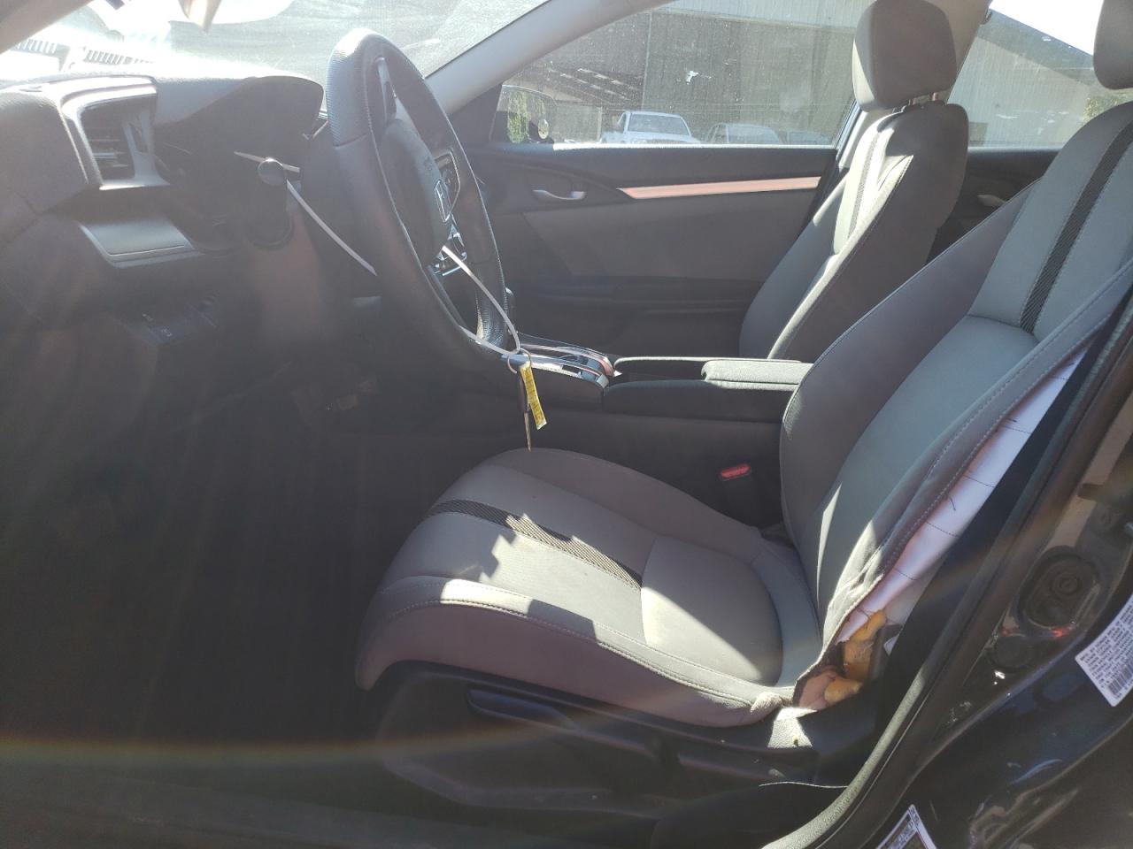 19XFC2F58GE204398 2016 Honda Civic Lx