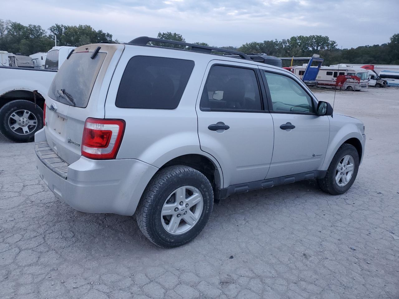 2010 Ford Escape - Image 3
