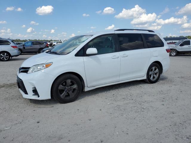 2018 Toyota Sienna Le