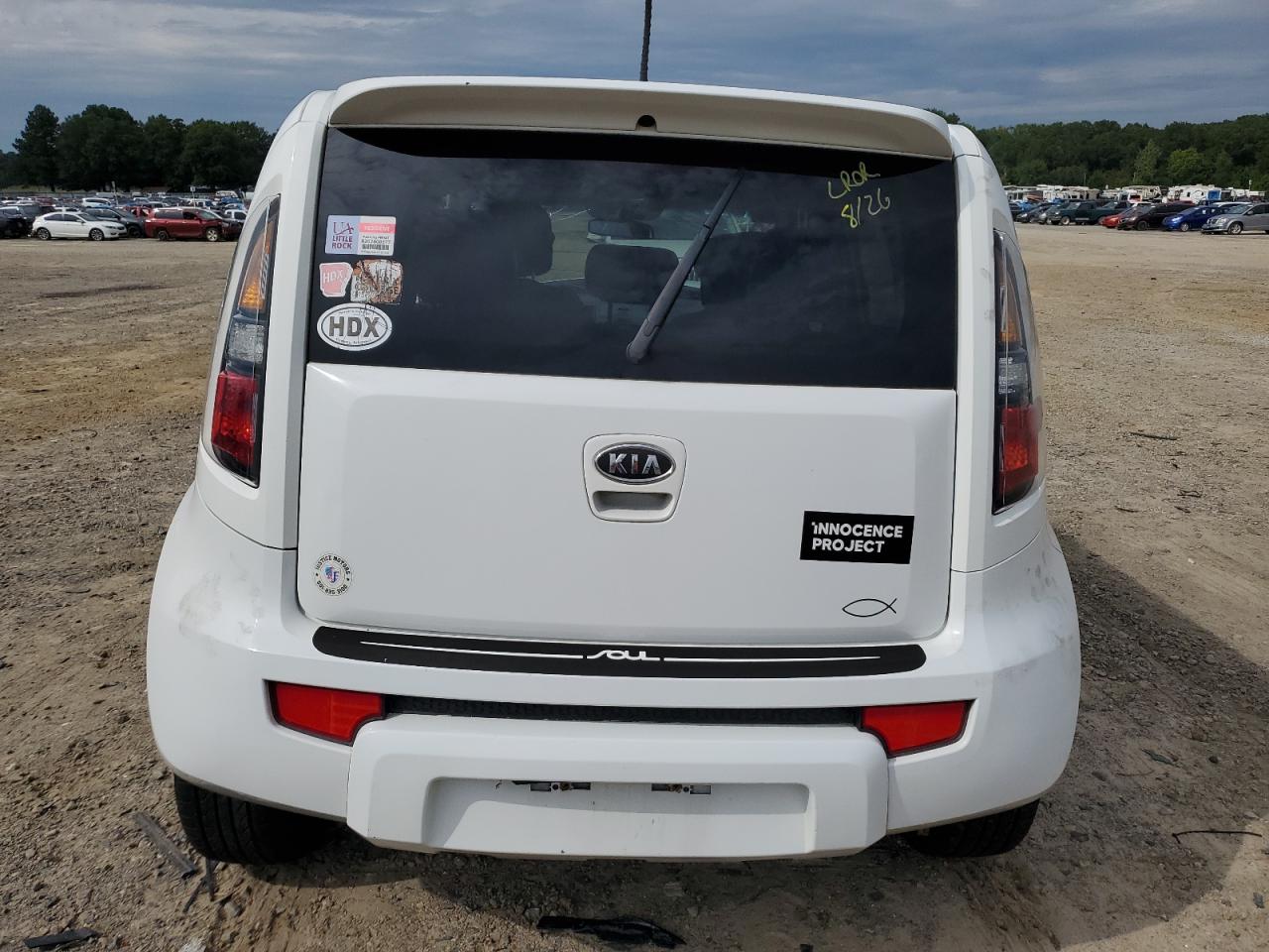 KNDJT2A2XB7726269 2011 Kia Soul +