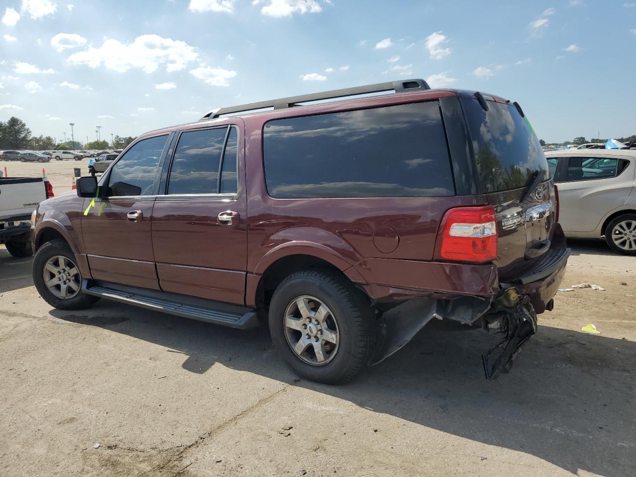 2010 Ford Expedition - Image 2