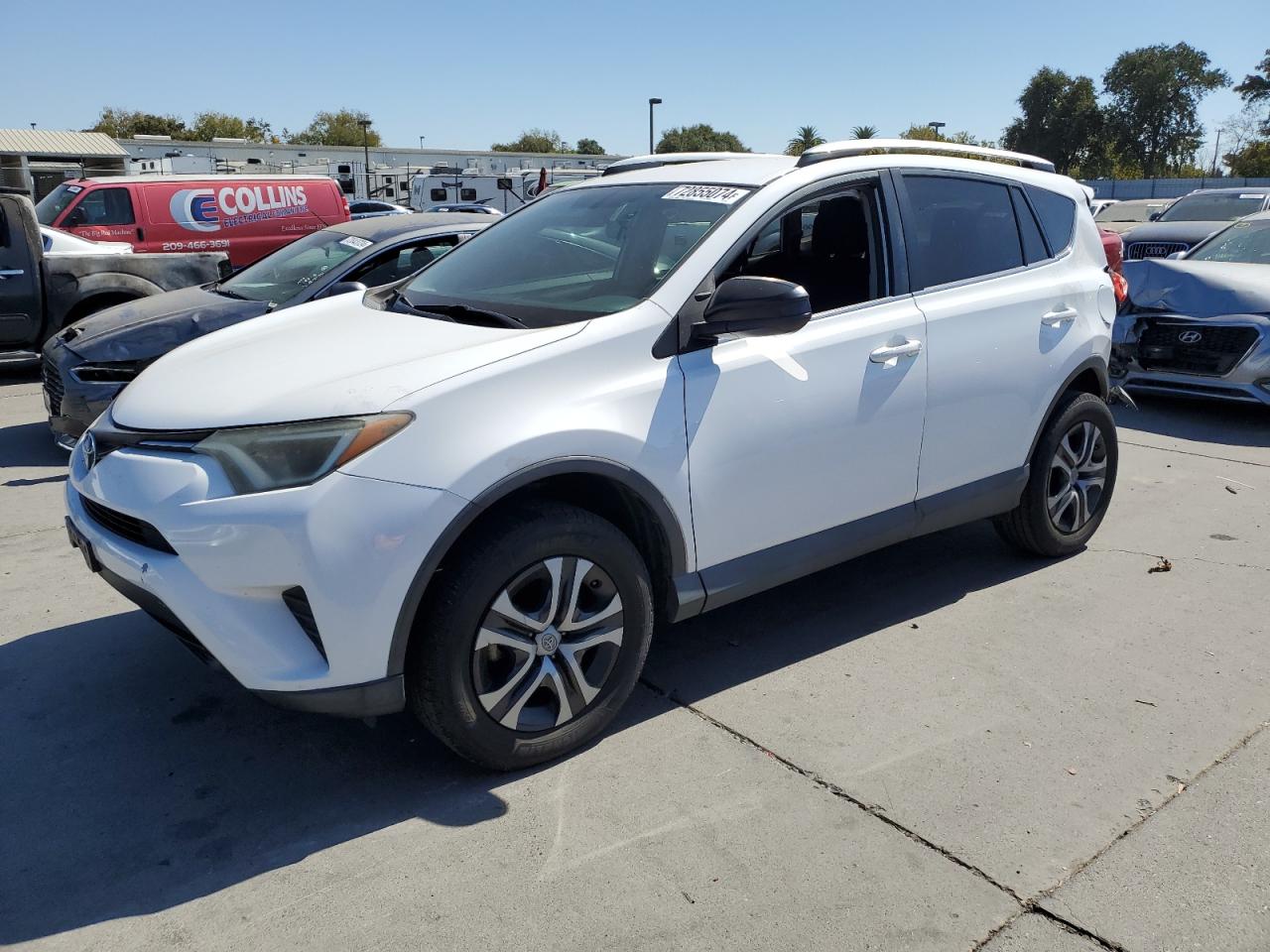 2T3ZFREV0GW282922 2016 TOYOTA RAV 4 - Image 1