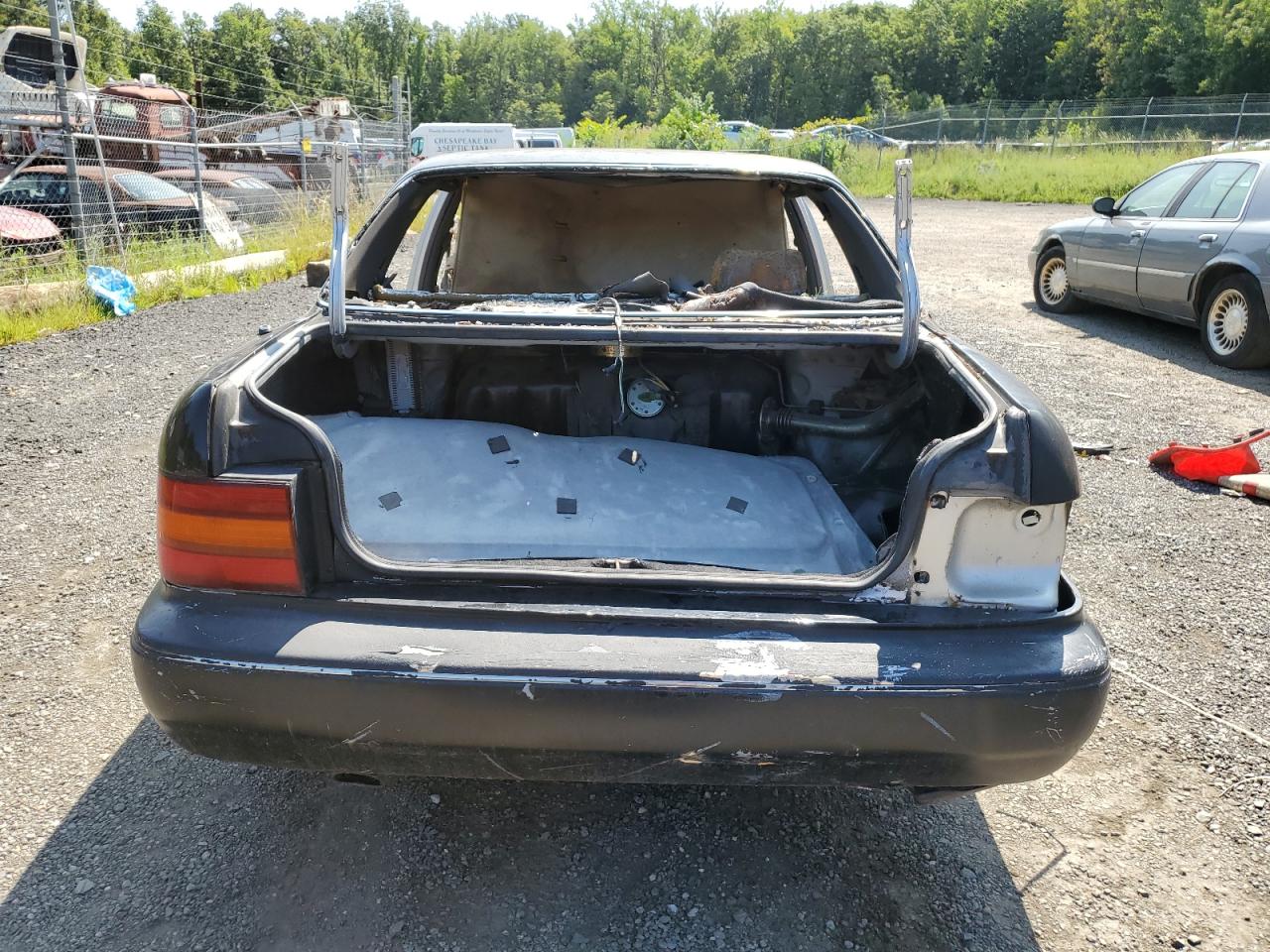 1990 Lexus Ls 400 VIN: JT8UF11E4L0025101 Lot: 68632084