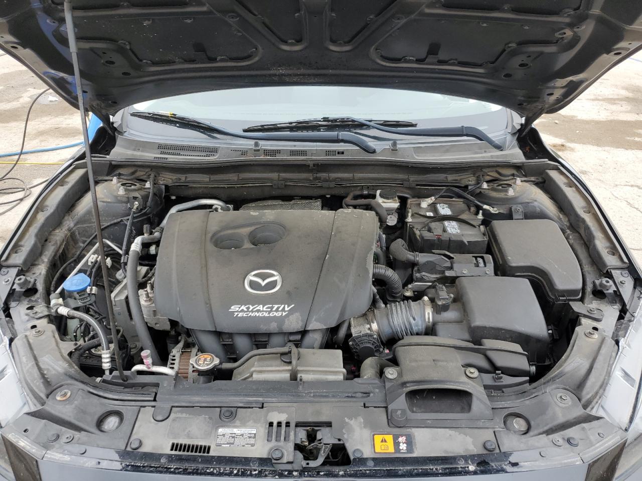 3MZBN1U74JM214928 2018 Mazda 3 Sport