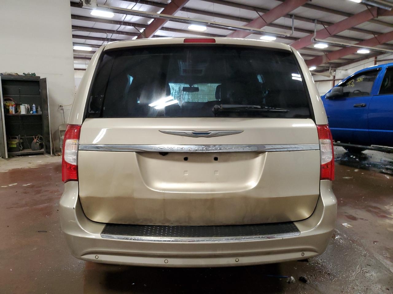 2C4RC1CG5DR558063 2013 Chrysler Town & Country Touring L