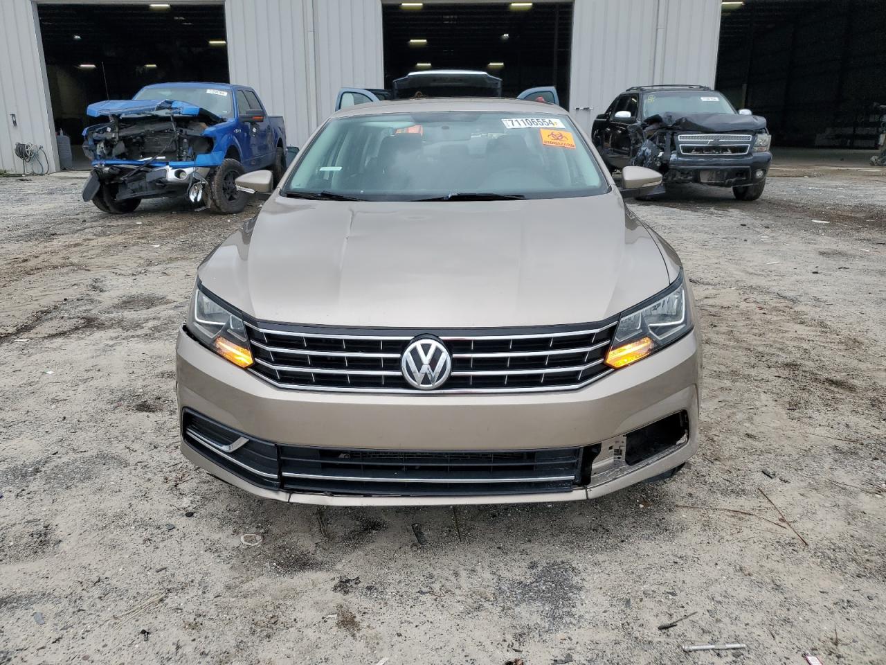 VIN 1VWAS7A38GC013066 2016 VOLKSWAGEN PASSAT no.5