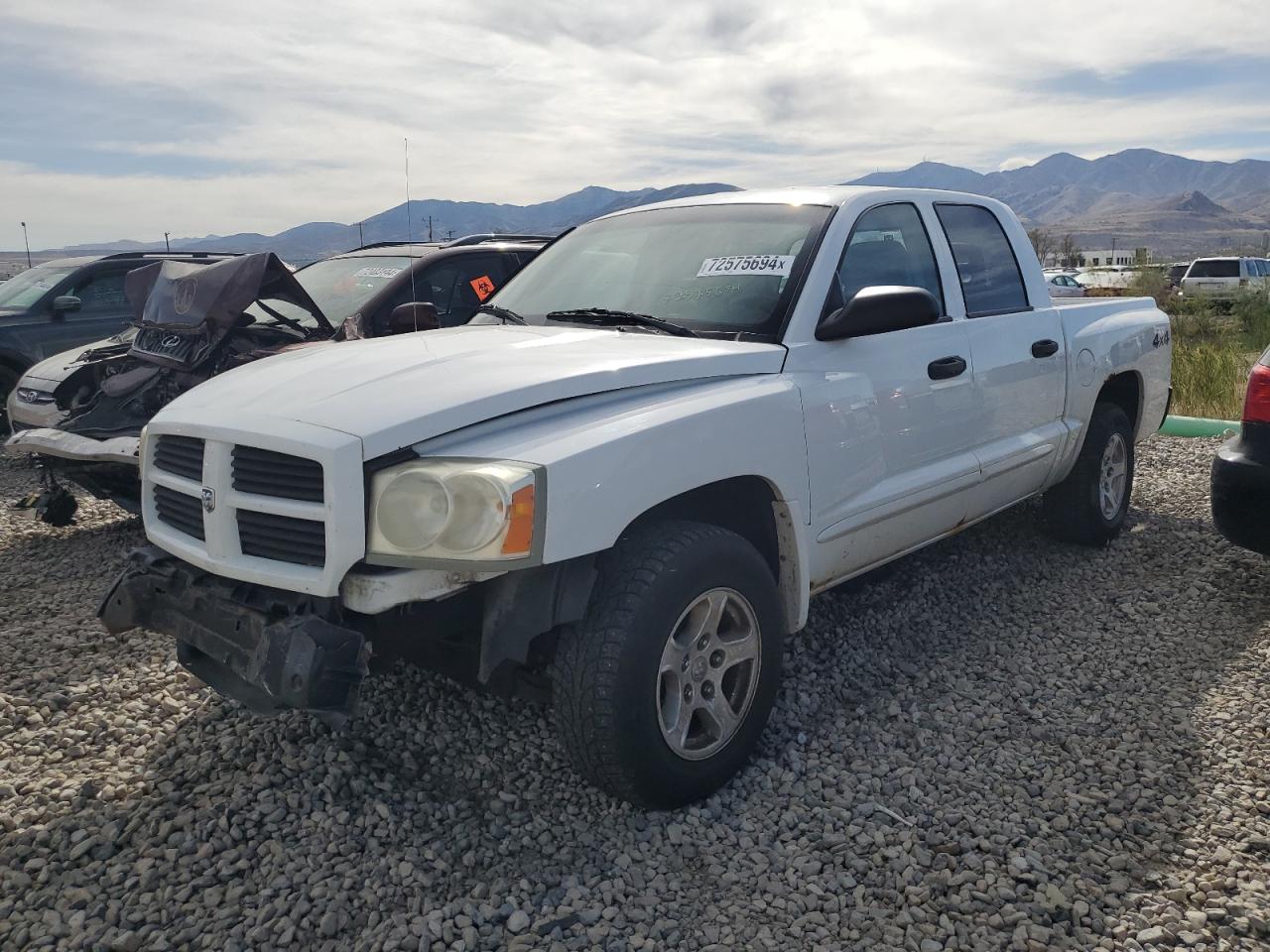 2006 Dodge Dakota Quad Slt for Sale in Magna, UT - Front End