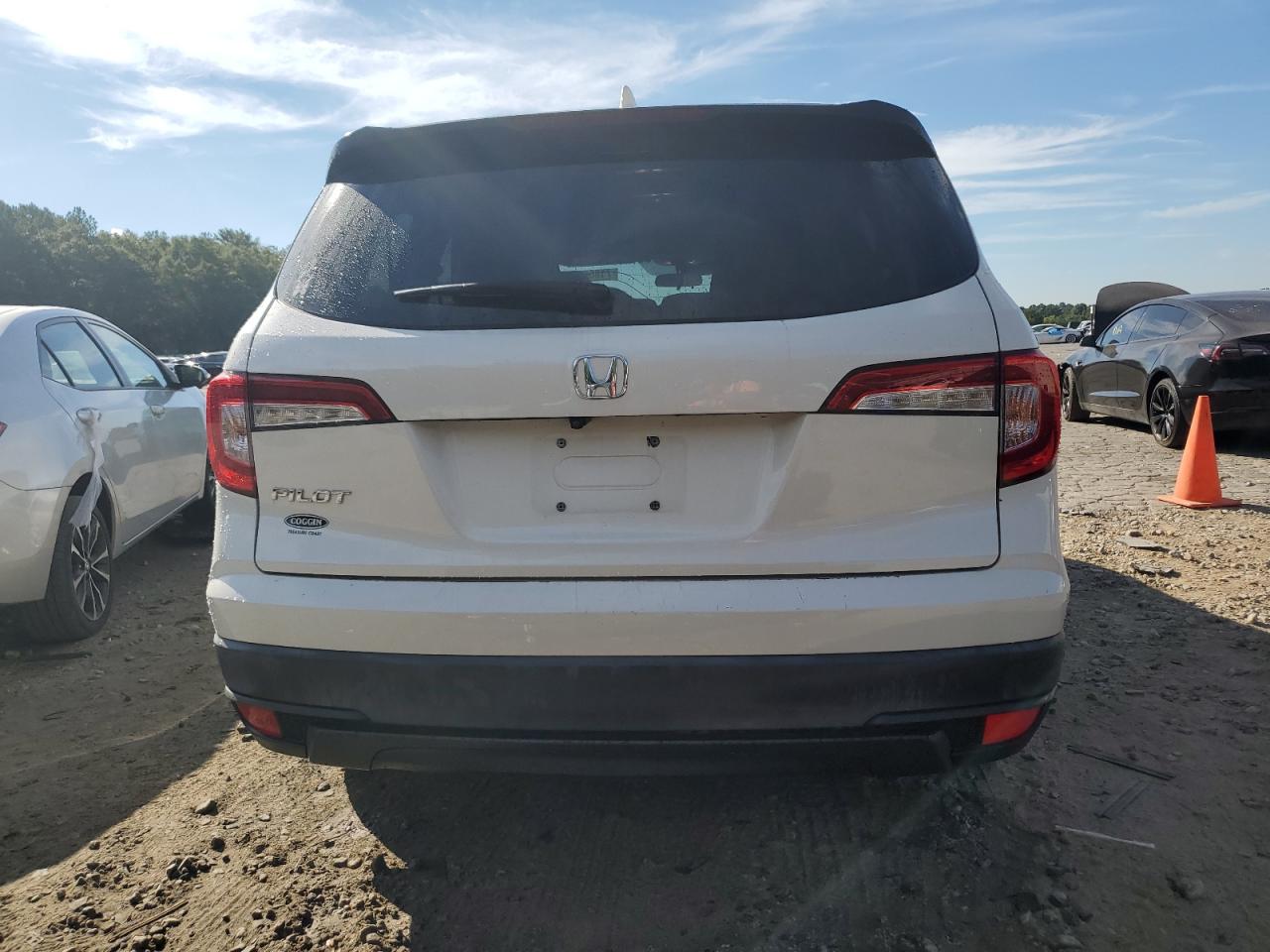 2019 Honda Pilot Lx VIN: 5FNYF5H12KB025627 Lot: 71868254