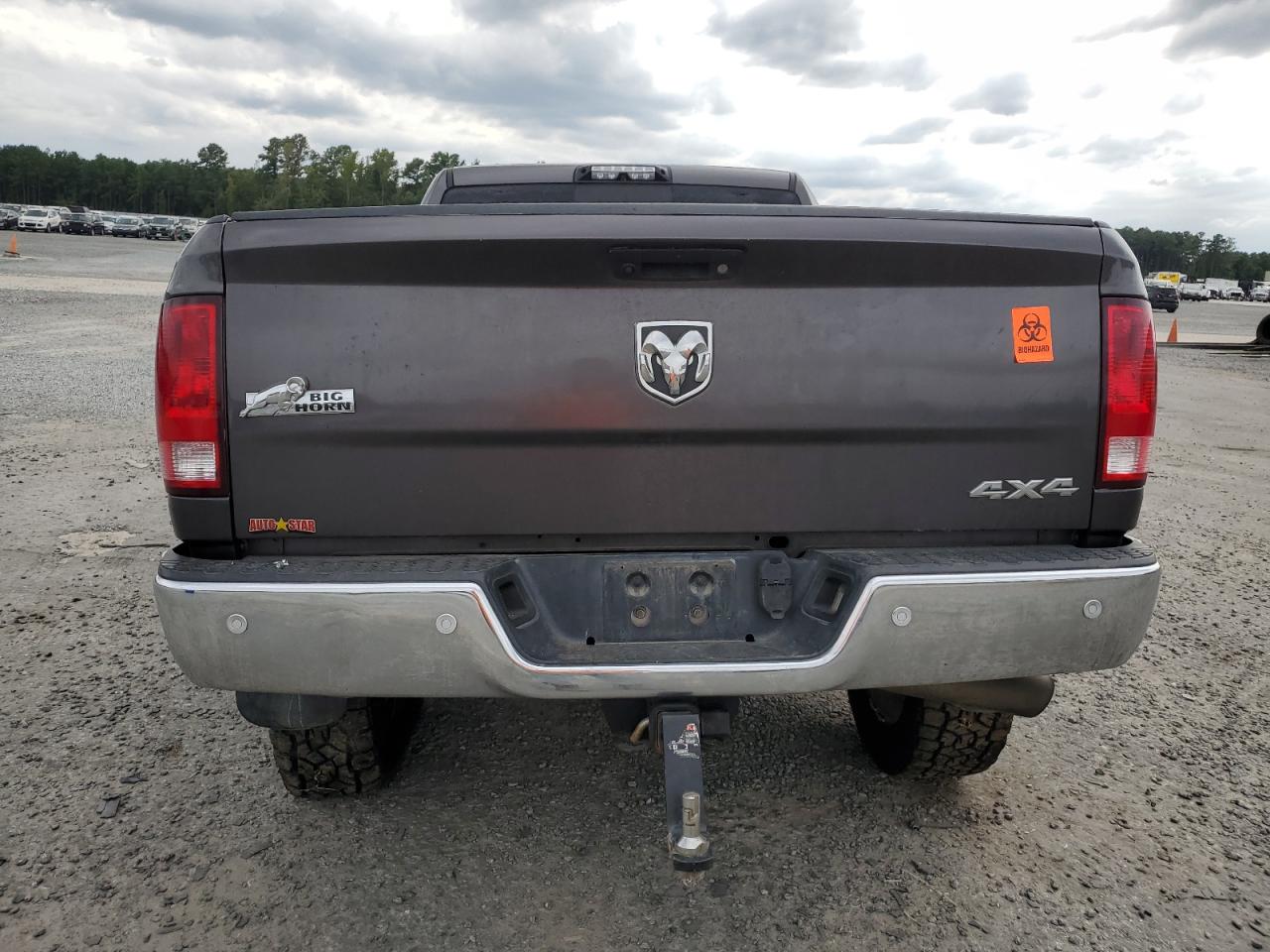 2018 Ram 2500 Slt VIN: 3C6UR5DL3JG379833 Lot: 71421904