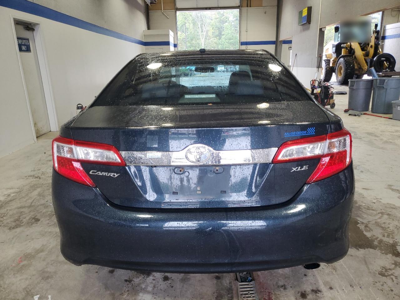 2012 Toyota Camry Base VIN: 4T4BF1FK9CR233329 Lot: 71892504