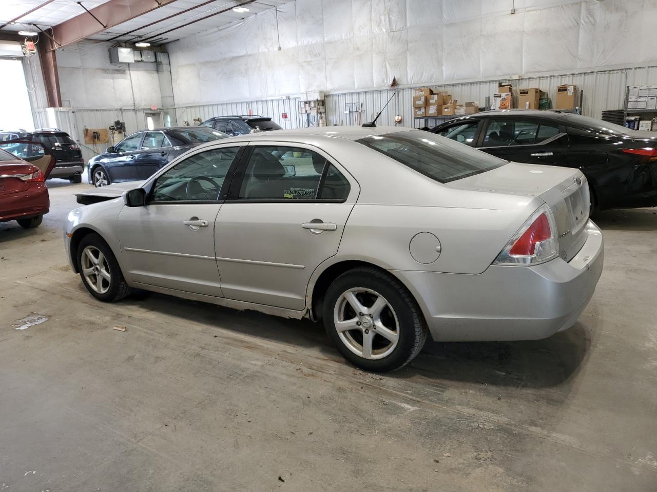 2009 Ford Fusion - Image 2