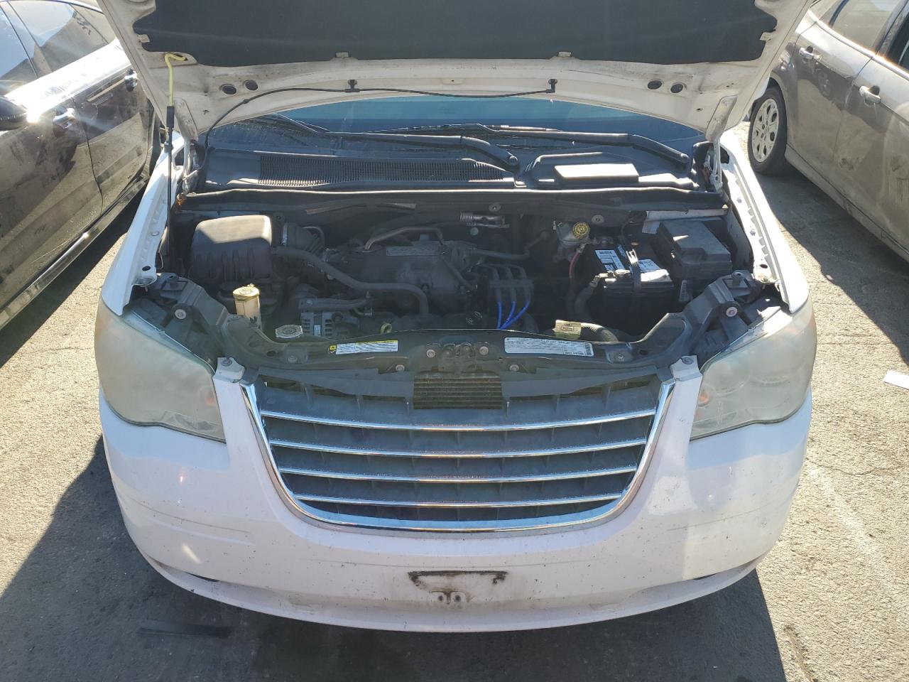 2010 Chrysler Town & Country Touring VIN: 2A4RR5D18AR414173 Lot: 73502564