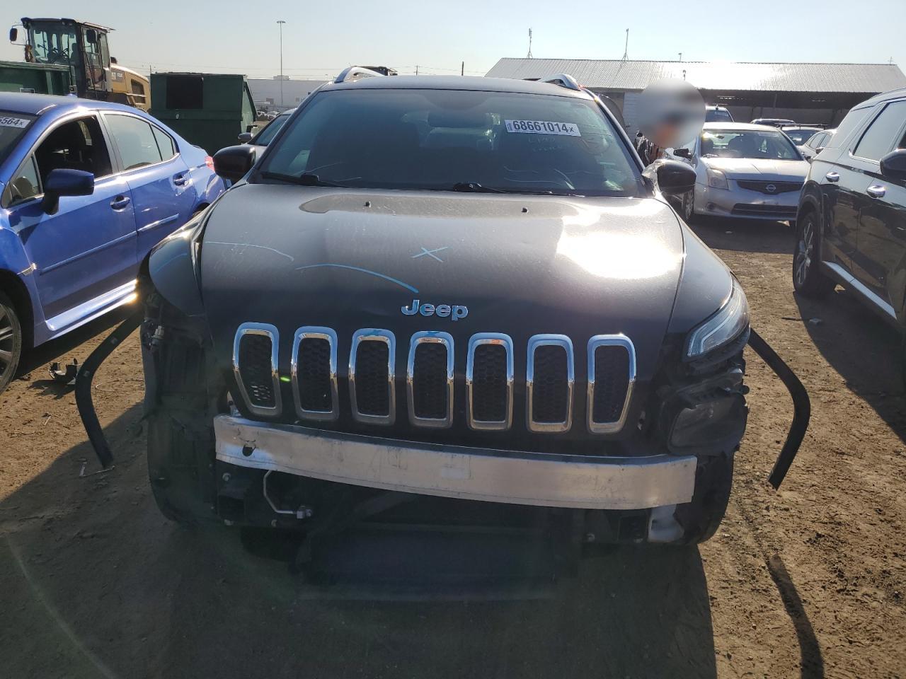 2014 Jeep Cherokee Latitude VIN: 1C4PJMCB2EW218882 Lot: 68661014