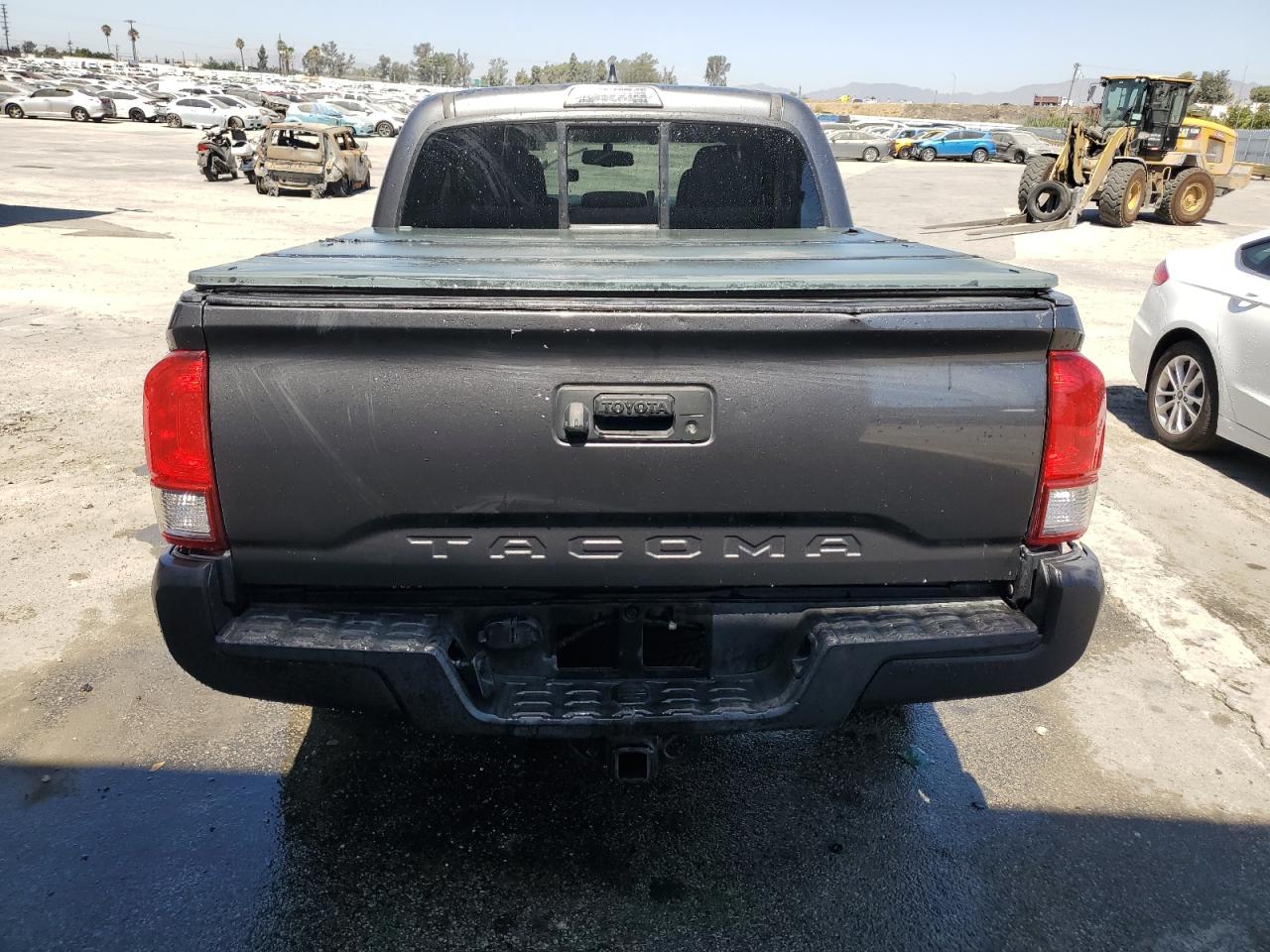 3TMAZ5CN4HM036572 2017 Toyota Tacoma Double Cab