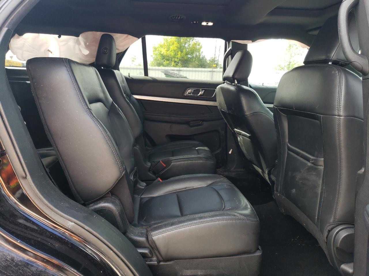 2019 Ford Explorer Xlt VIN: 1FM5K8D85KGA27117 Lot: 70502924