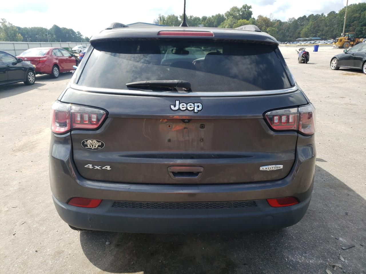 2018 Jeep Compass Latitude VIN: 3C4NJDBB5JT147413 Lot: 72884864