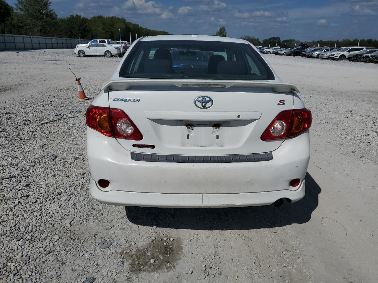 2010 Toyota Corolla Base VIN: 1NXBU4EE1AZ295804 Lot: 72374994