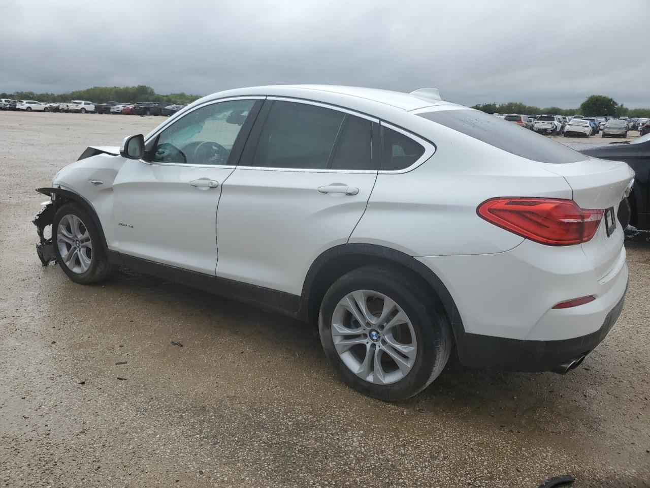 2015 BMW X4 - Image 2