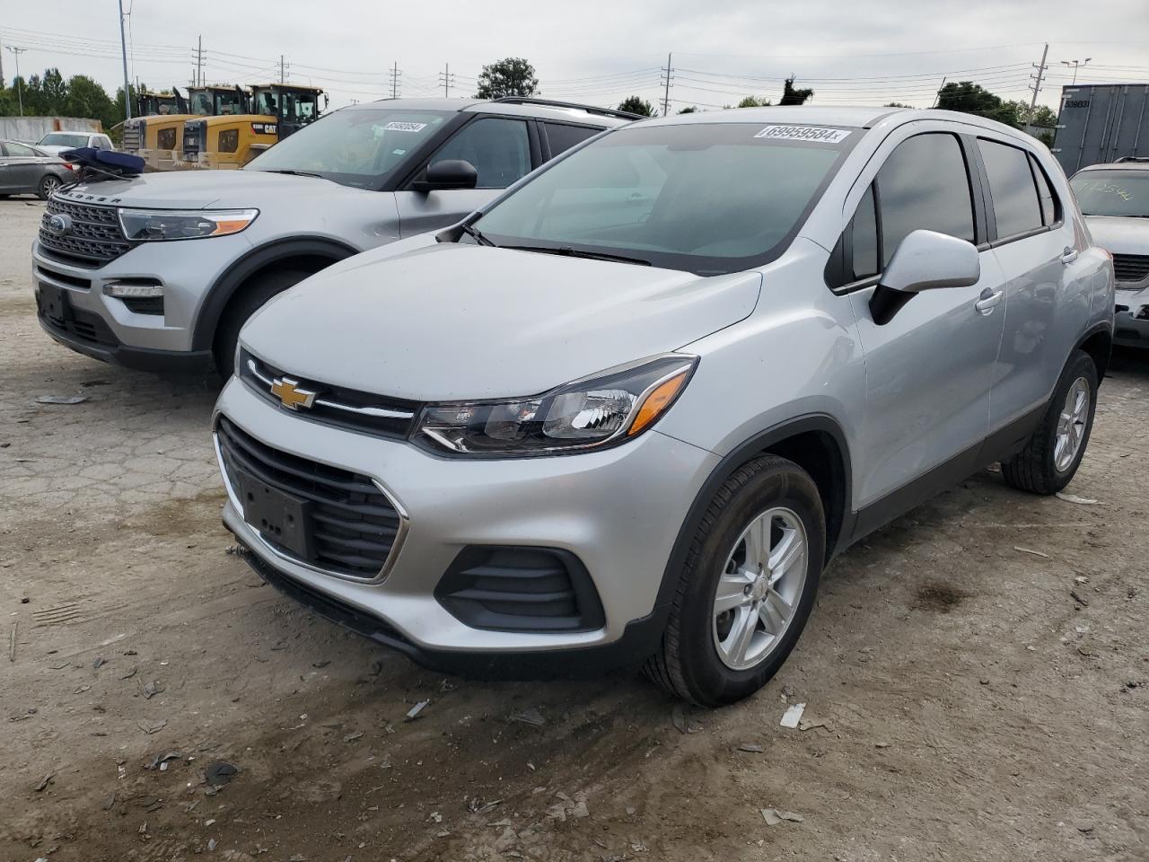 KL7CJKSB5MB305666 2021 CHEVROLET TRAX - Image 1