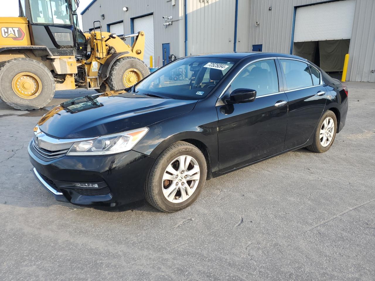 1HGCR2F30GA089879 2016 HONDA ACCORD - Image 1