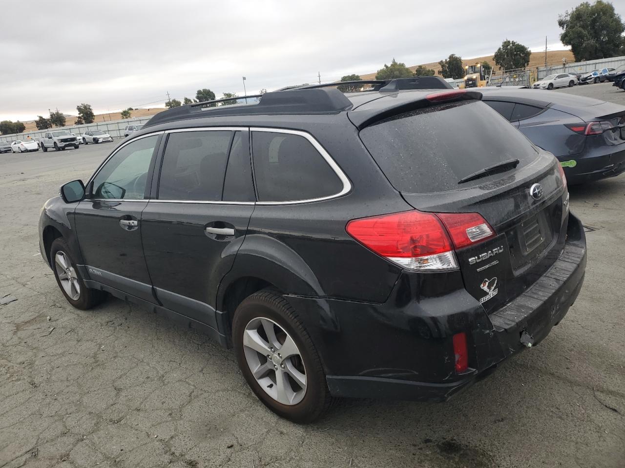 2013 Subaru Outback - Image 2