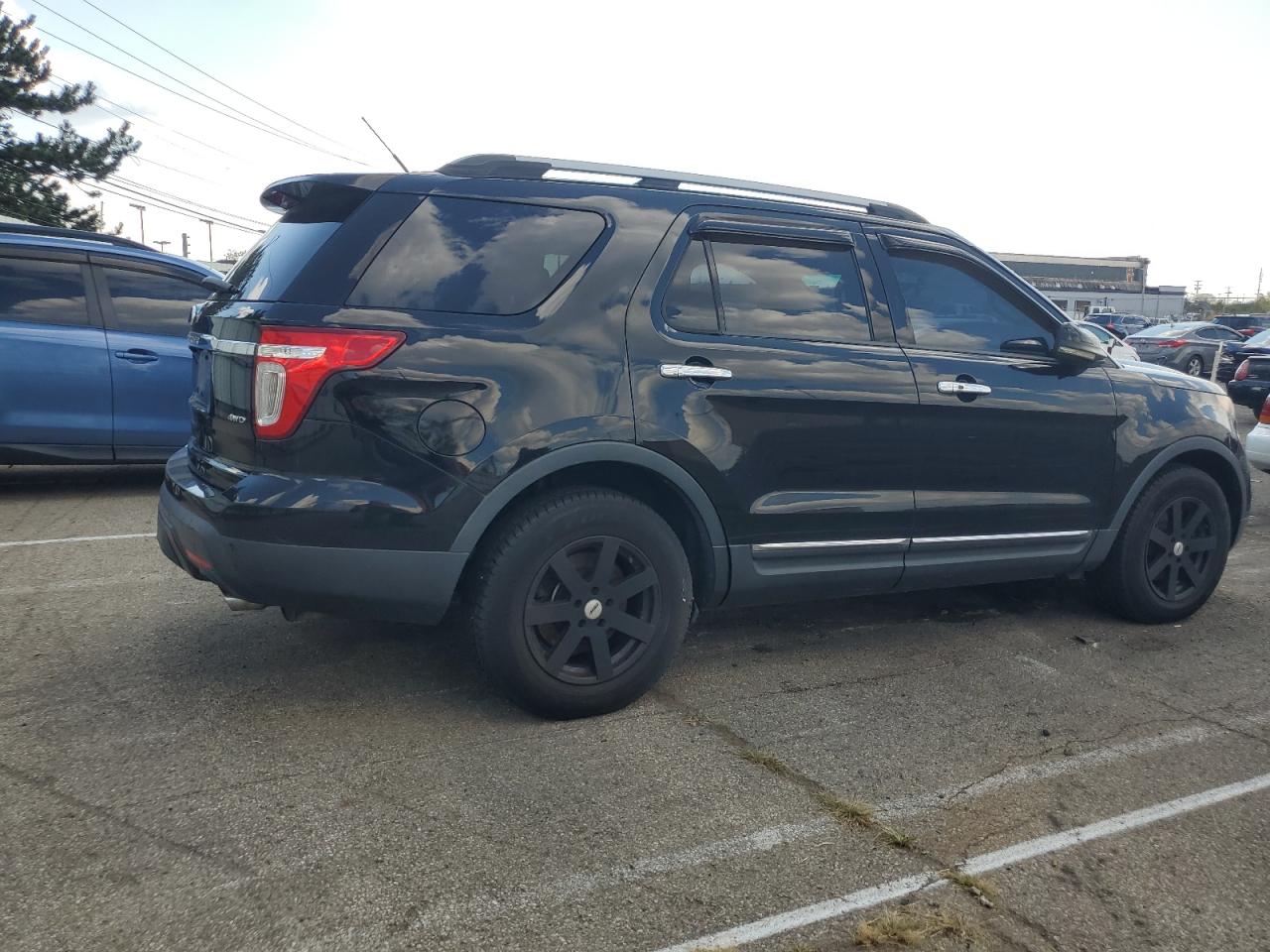 2011 Ford Explorer - Image 3
