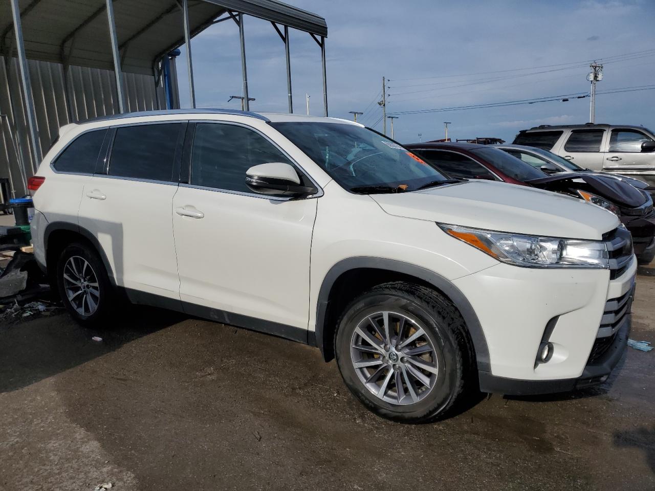 2019 Toyota Highlander Se VIN: 5TDJZRFH4KS609197 Lot: 69836754