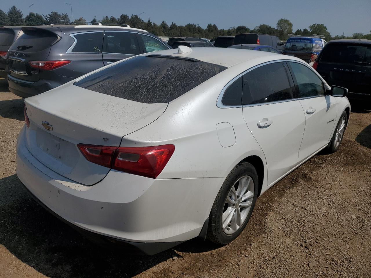 2017 Chevrolet Malibu - Image 3