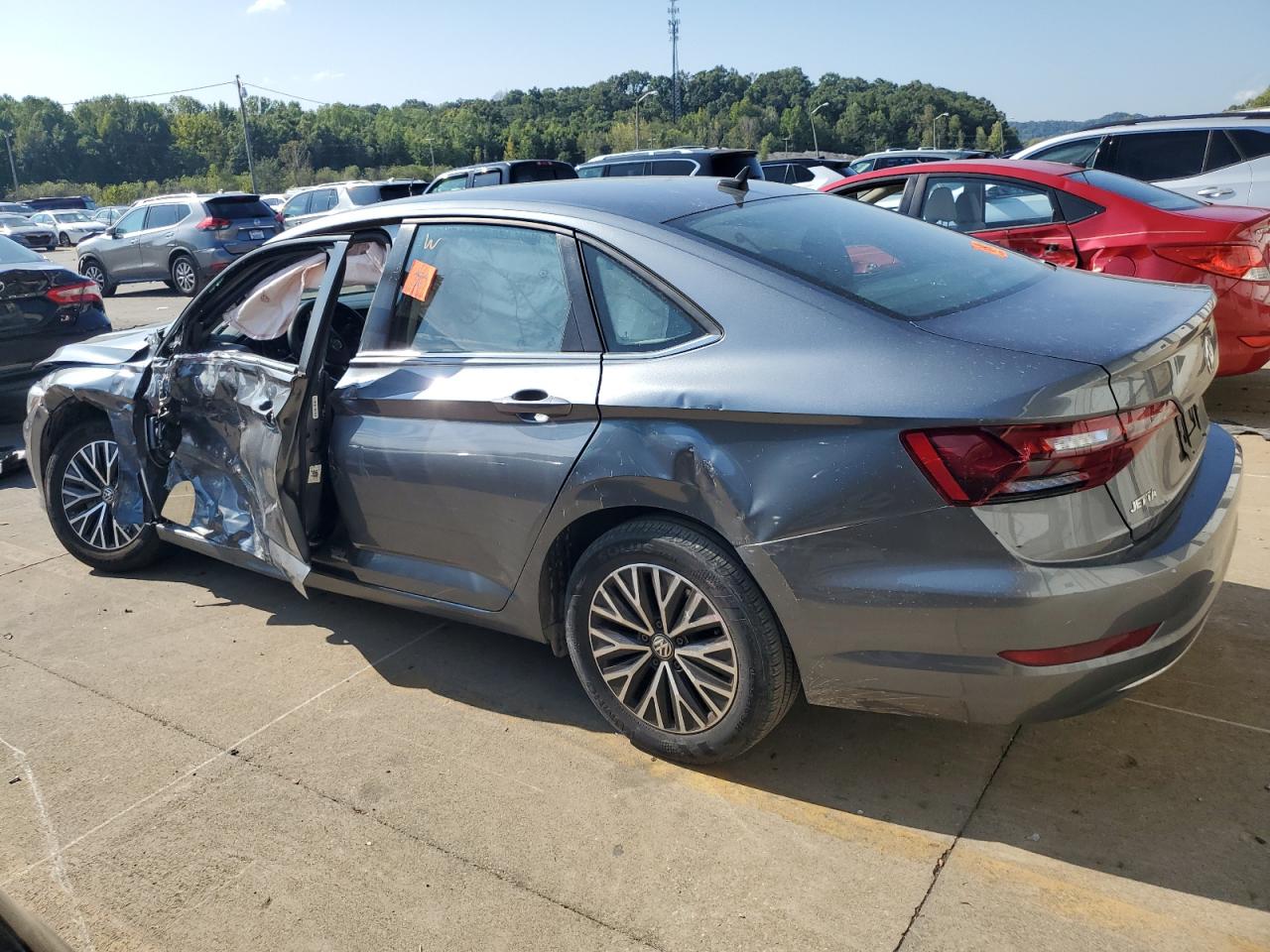 2021 Volkswagen Jetta - Image 2