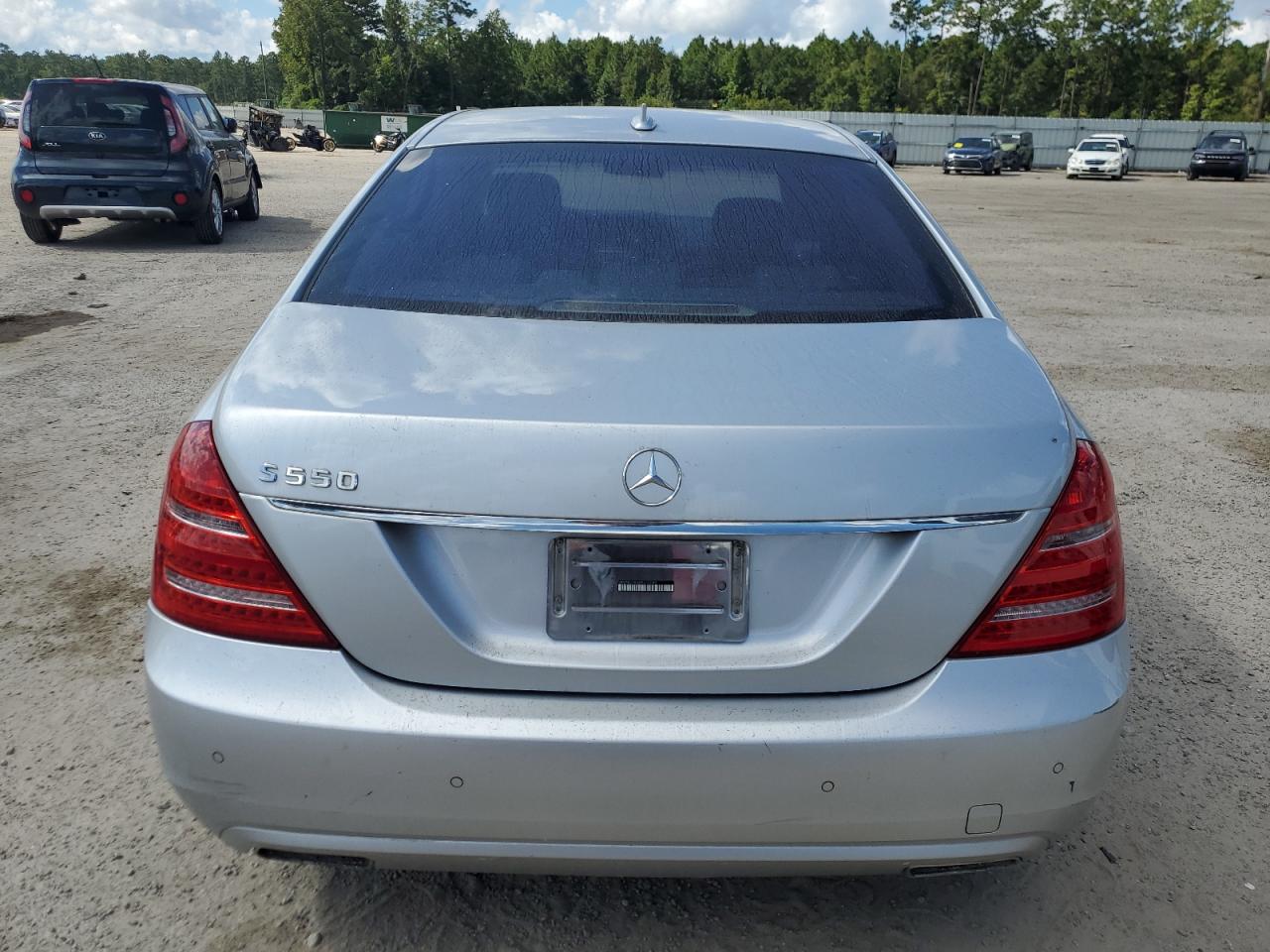 WDDNG7BB6BA374088 2011 Mercedes-Benz S 550