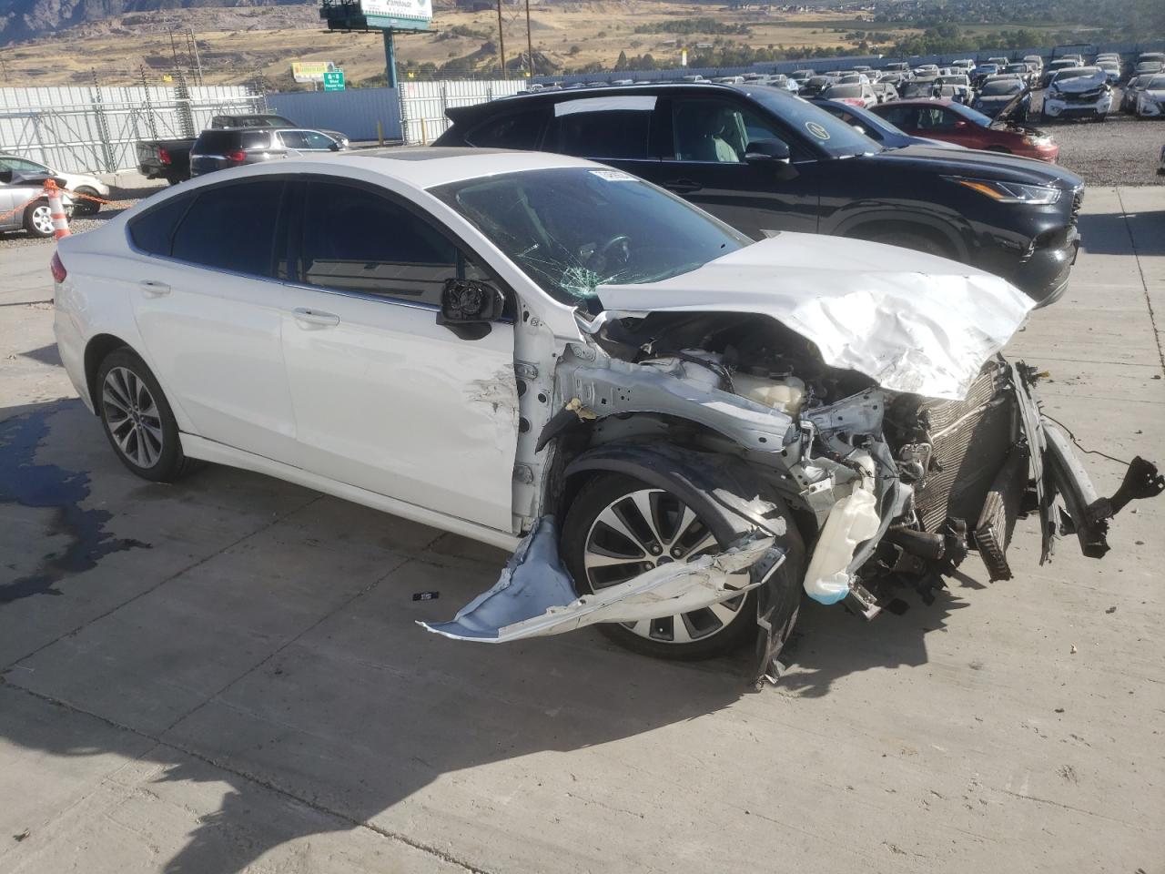 2020 Ford Fusion - Image 4