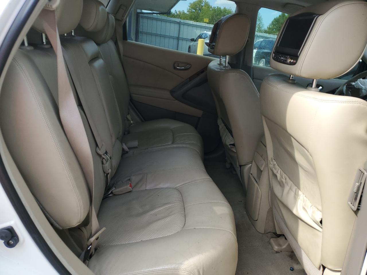 2010 Nissan Murano - Image 11