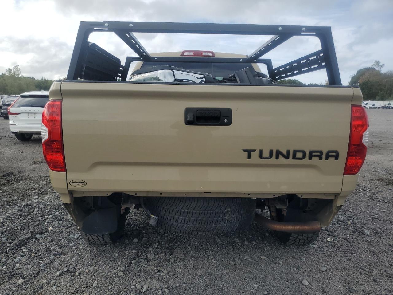 5TFUY5F1XHX627315 2017 Toyota Tundra Double Cab Sr